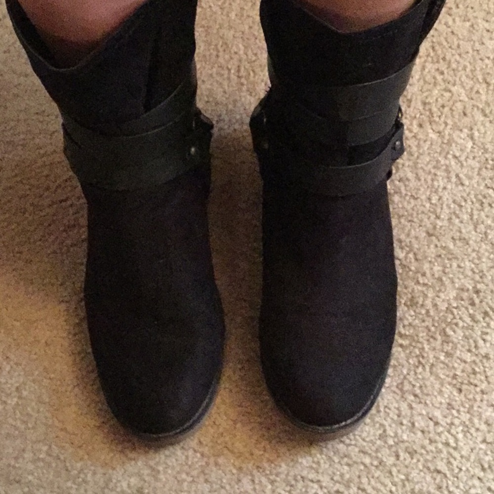 Red Circle Boots